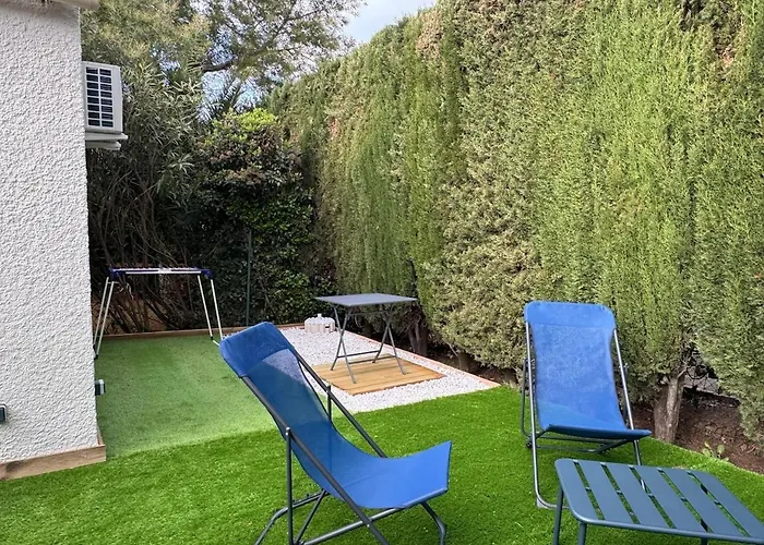 Cap D Les Captivantes L Ecrin De La Pinede Holiday home